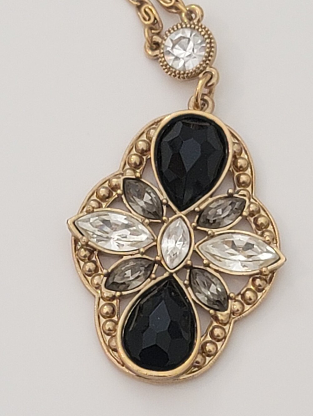 1928 Necklace Black, Clear, & Smoke Colored Faceted Glass Beads - Vintage Estate - Picture 4 of 8